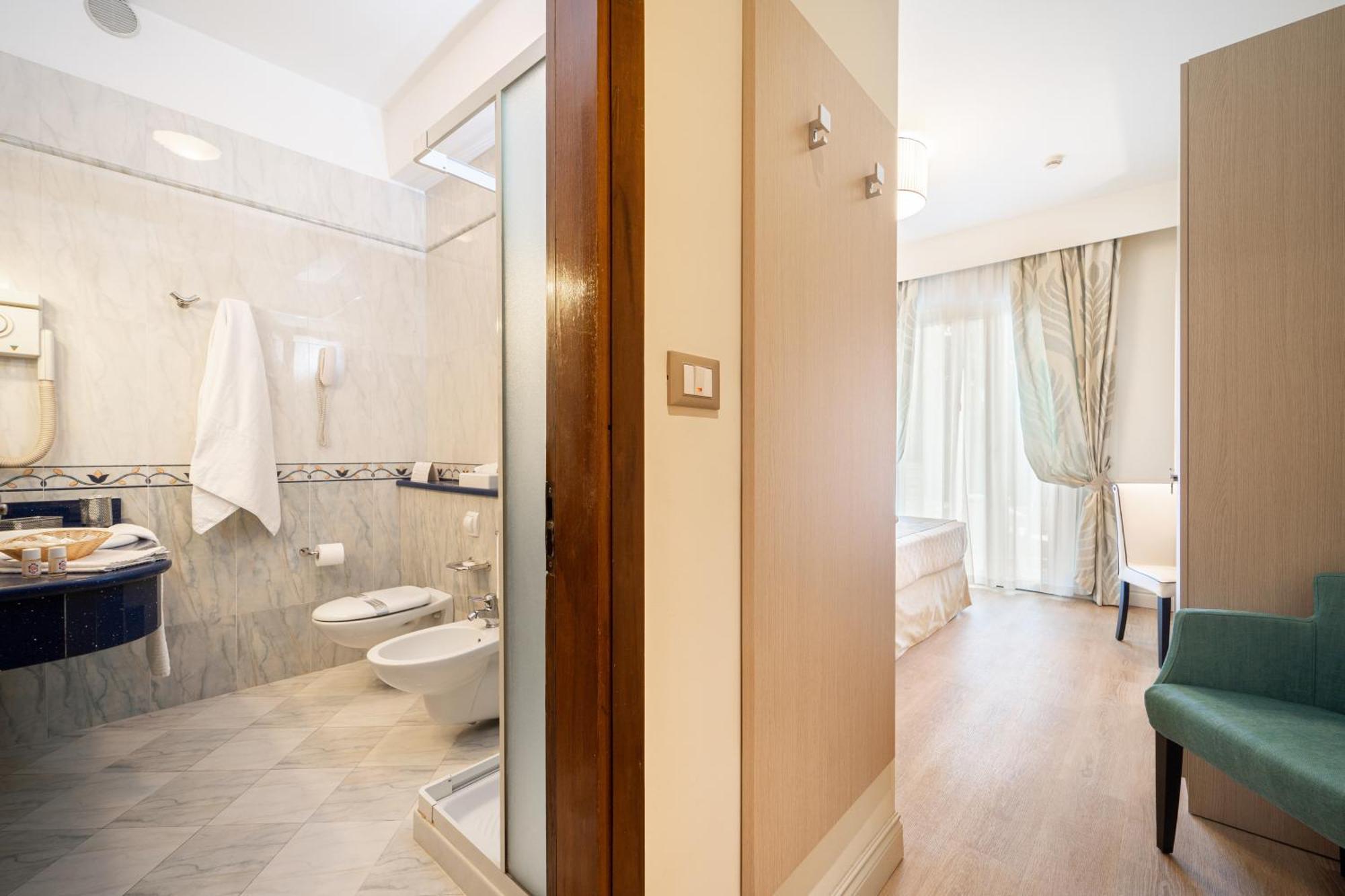 Hotel Ariston Molino Buja Abano Terme Bilik gambar