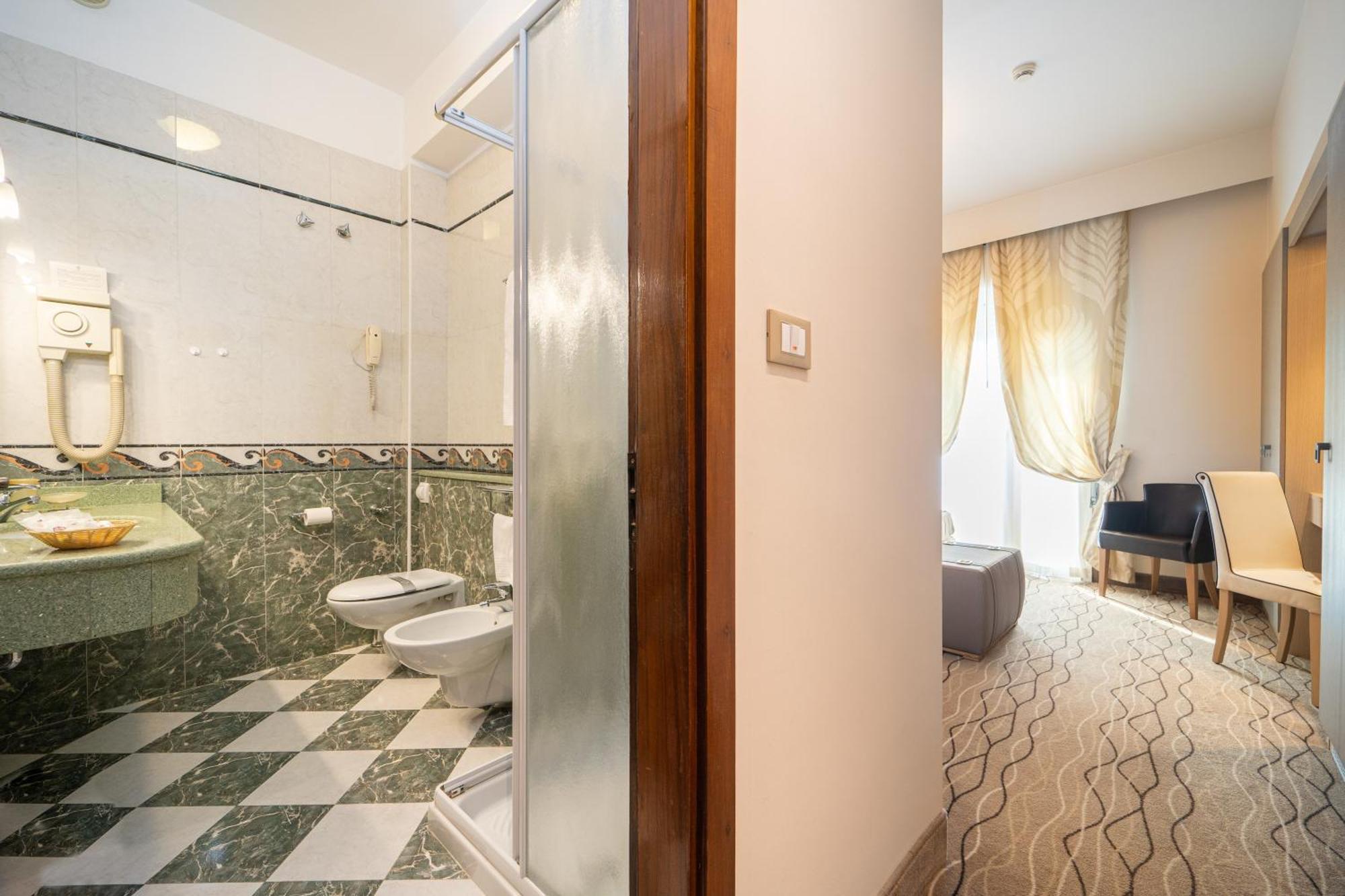 Hotel Ariston Molino Buja Abano Terme Bilik gambar