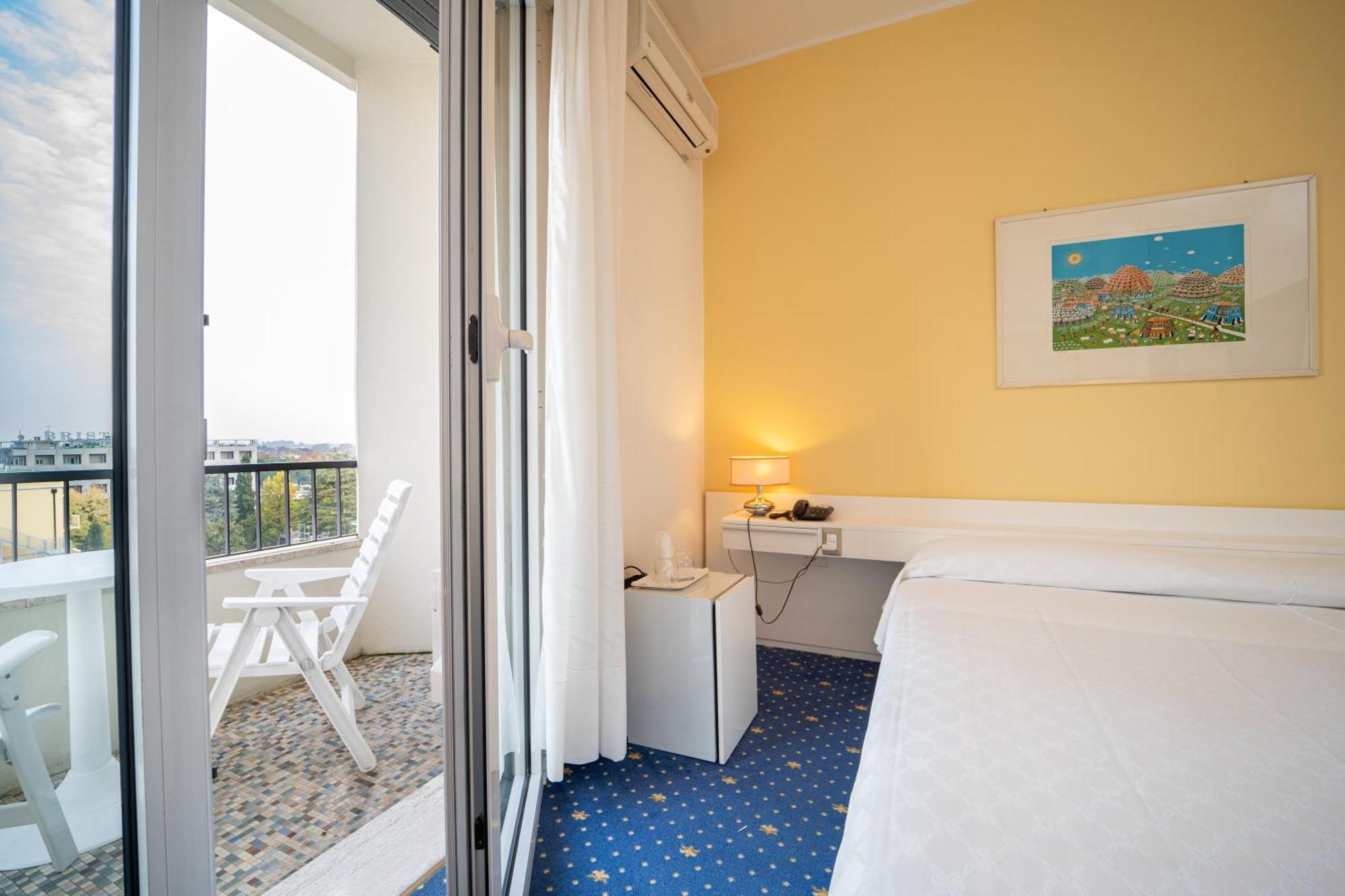 Hotel Ariston Molino Buja Abano Terme Bilik gambar